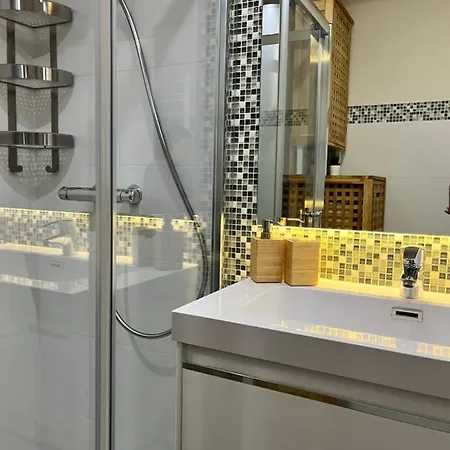 Haza Апартаменти